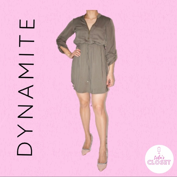 Dynamite Green Zipper Dress. - Picture 1 of 6